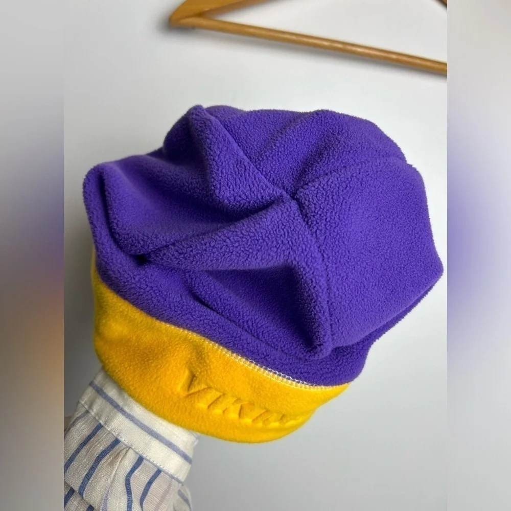 NFL VIKIGS NFL Beanie Hat Cozy winter one size purple yellow‎